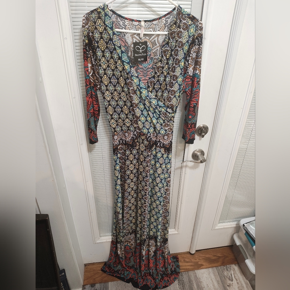 Pacific Plex/ TriaTria XL rainbow colored dress